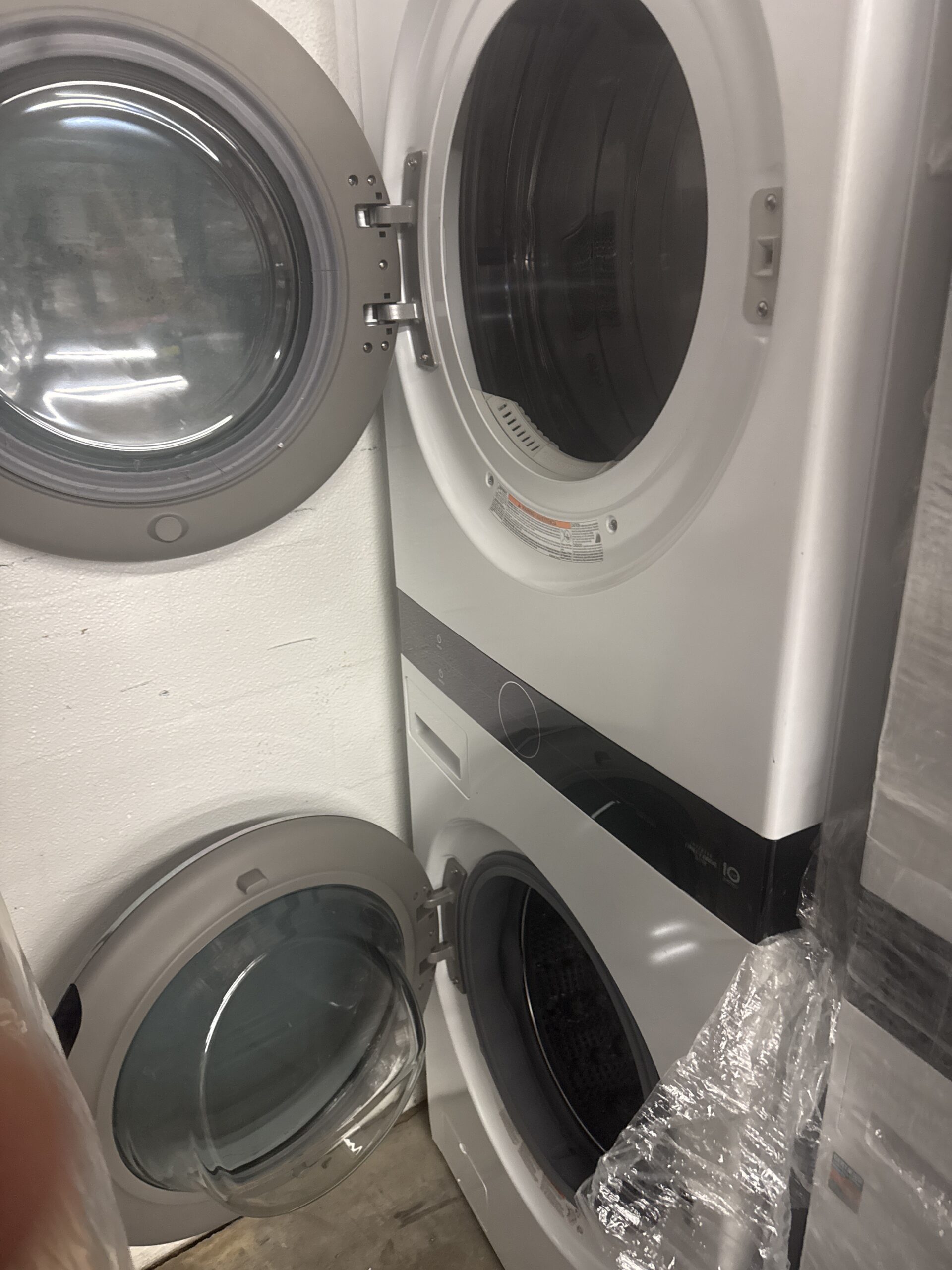 LG 7.4 cu. ft. Ultra Large Capacity Smart Wi-Fi Electric Dryer with TurboSteam™ - White (DLEX4000W) - Image 3