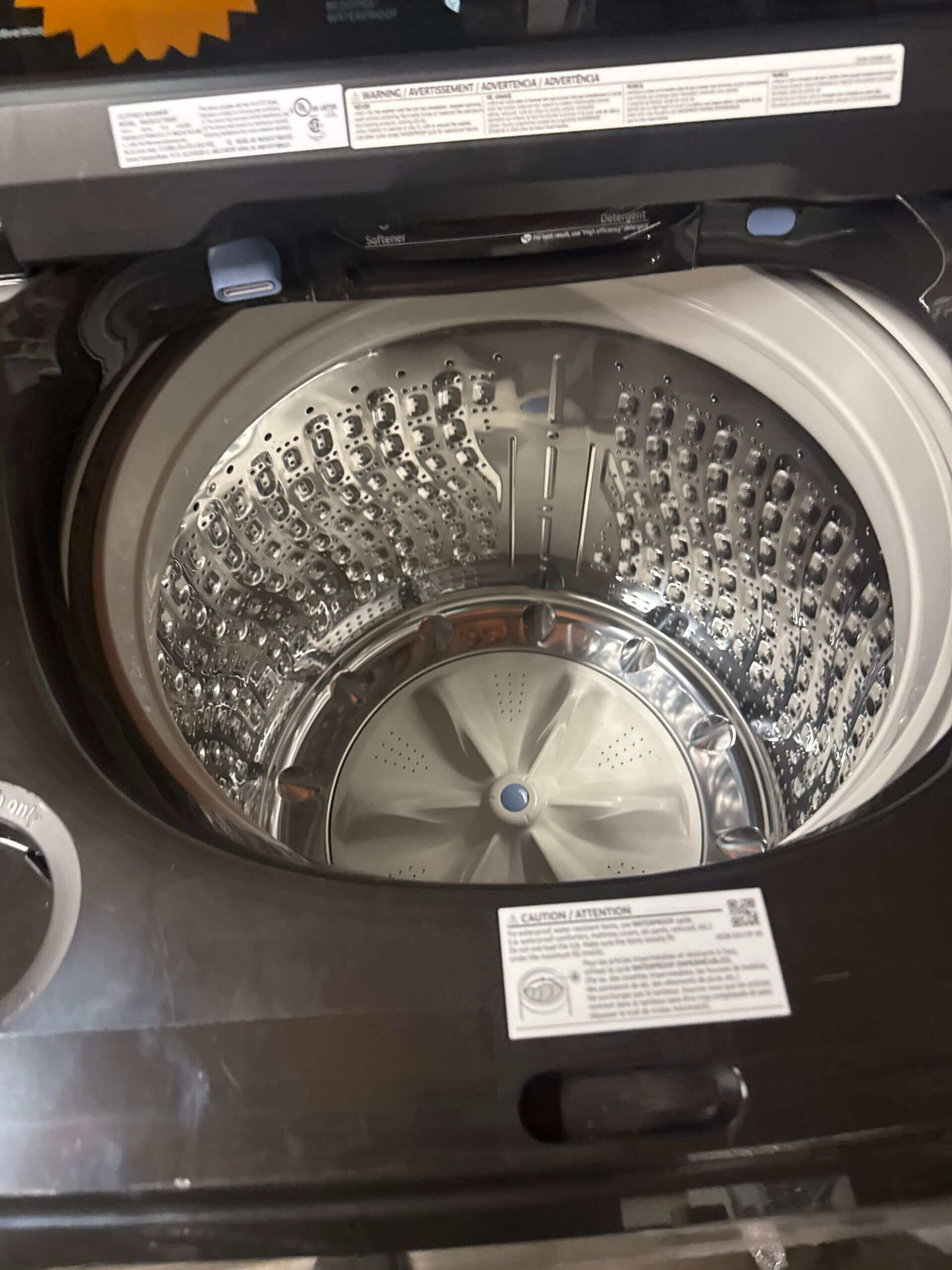 Samsung 5.5 cu. ft. Top Load Washer with Super Speed Wash - WA55CG7100AV - Brushed Black - Image 4