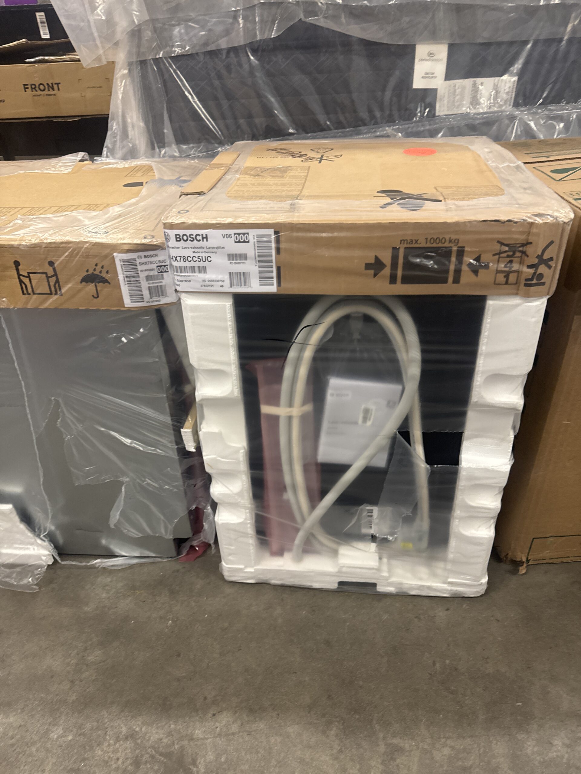 Bosch 800 Series Dishwasher (SHX78CC5UC) - Image 4