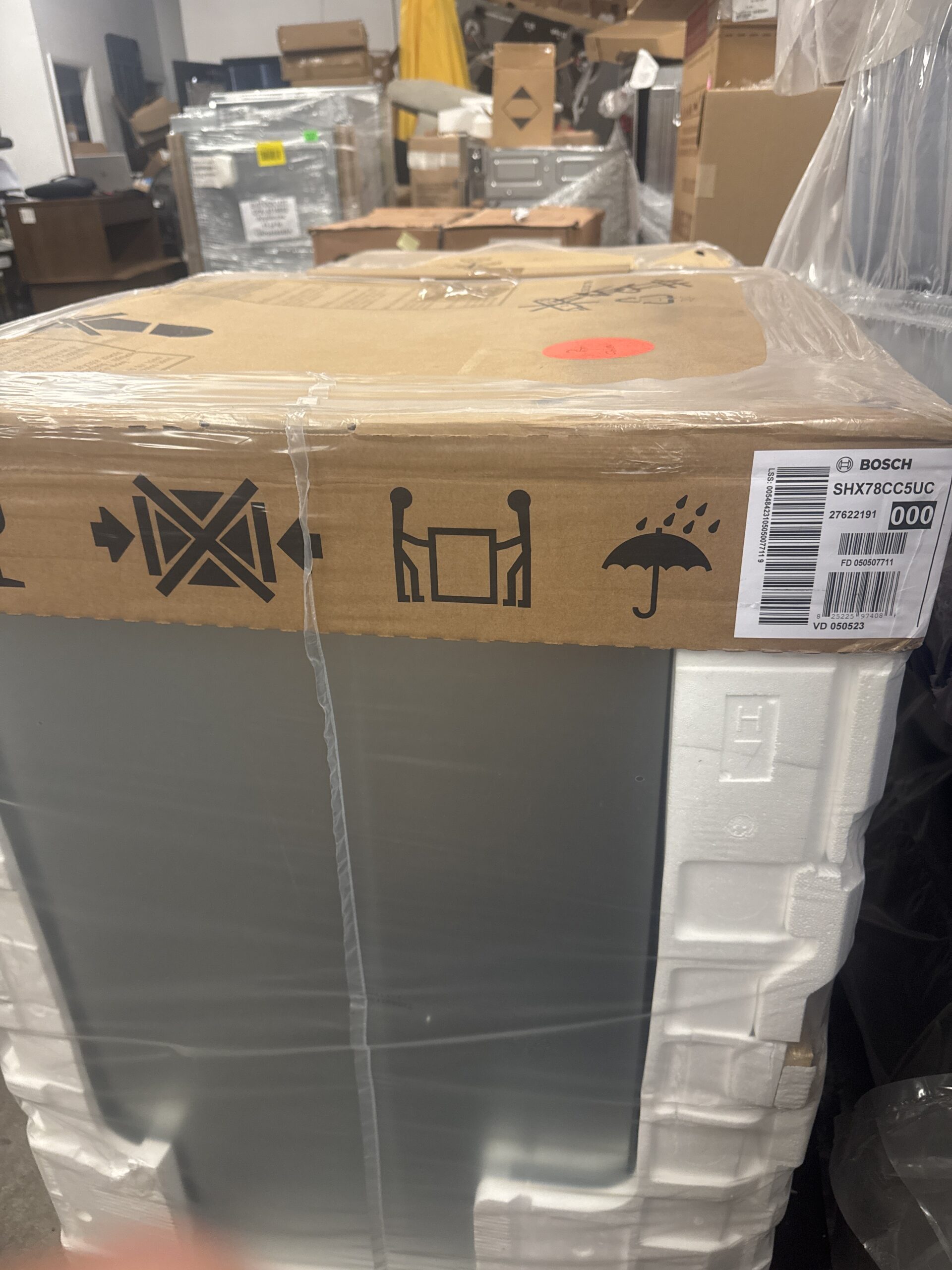 Bosch 800 Series Dishwasher (SHX78CC5UC) - Image 3