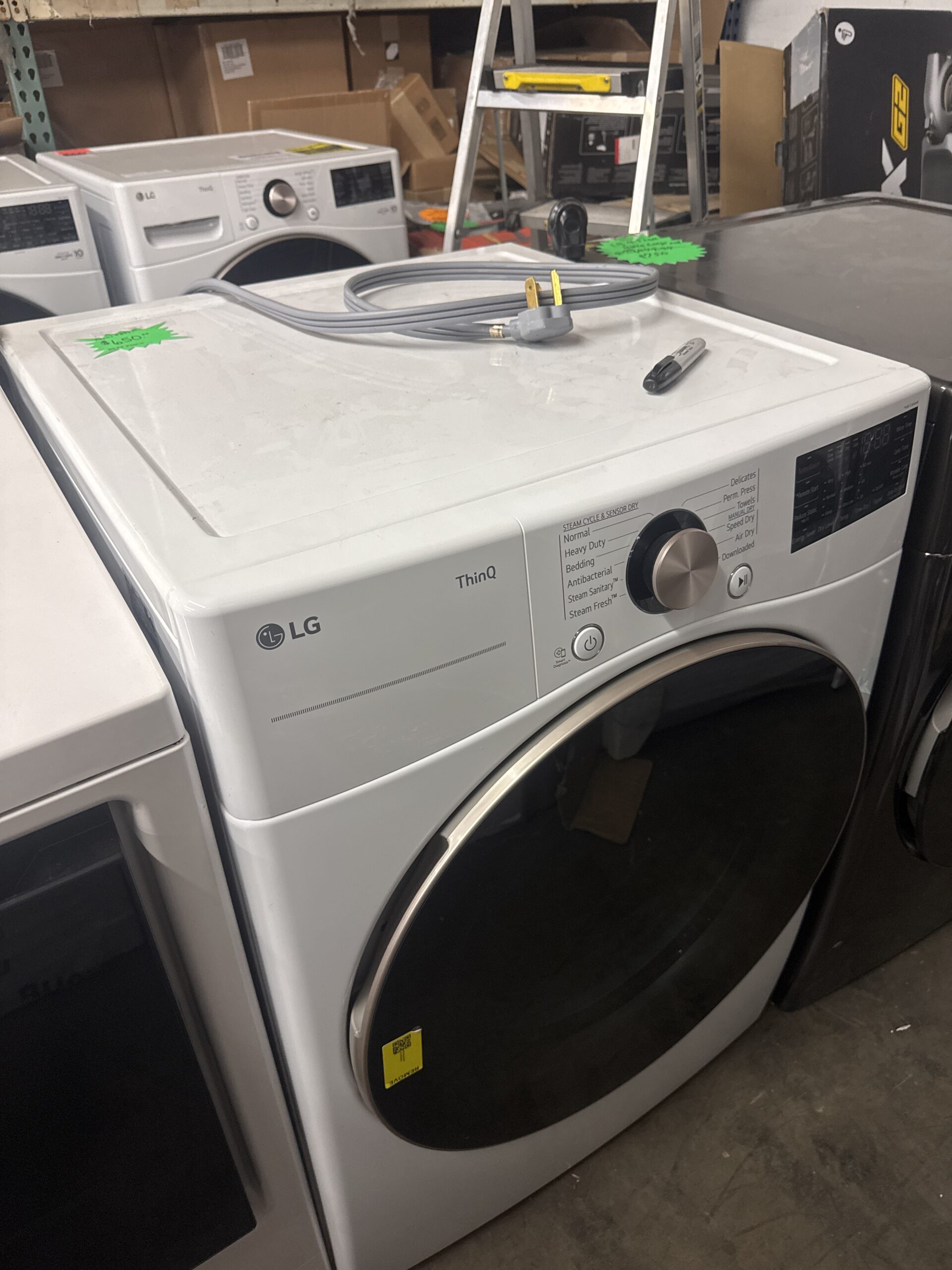 LG DLEX4000W Smart Electric Dryer (White)